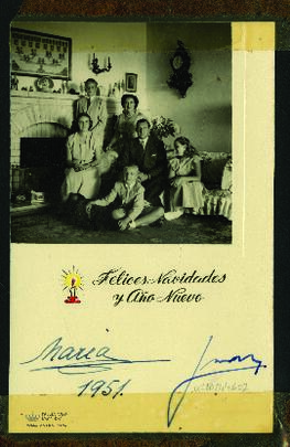Felicitación navideña de los Condes de Barcelona  posando con sus hijos