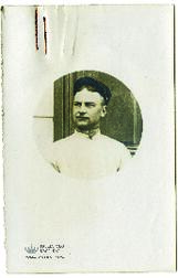 Retrato de busto del soldado Jean Balu