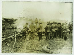 "373 Die Schlacht im Westen. Bilder aus dem Kampfgebiet zwischen St.Quentin und Laon. Reserv...