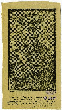 Retrato de medio cuerpo del teniente H.D. Schroder