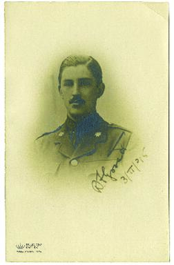 Retrato de busto del capitán René Gosset