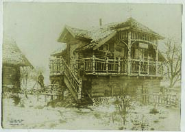 "699 Von der deutschen Ostfront. Ein ideales zweistöckiges Blockhaus am Narotschsee."